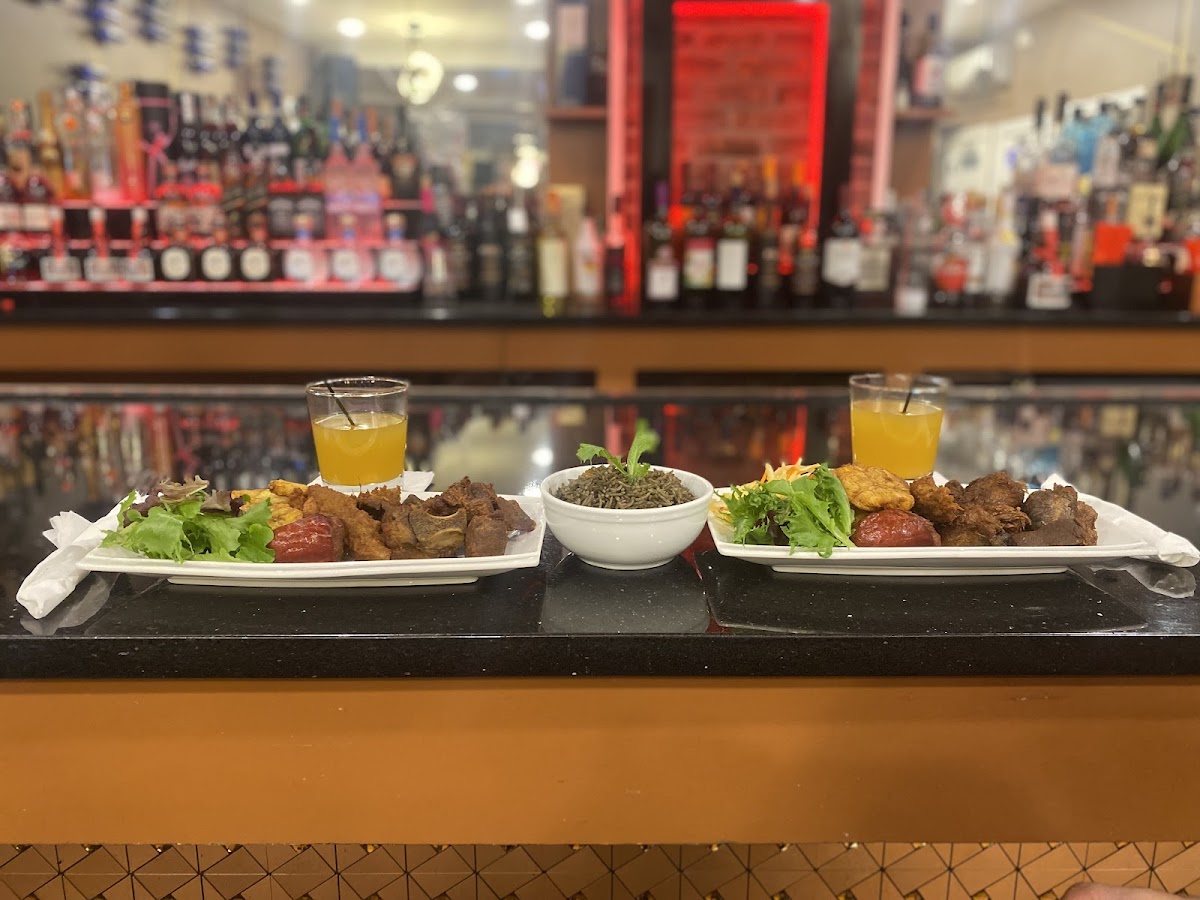 Le Spot Cafe Photos 2